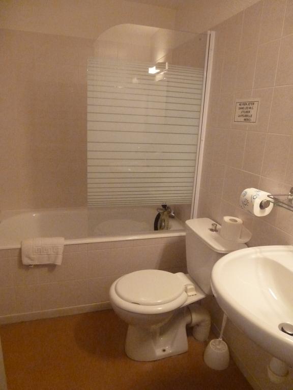 Hôtel Le Beauséjour Saint-François-Longchamp Habitación foto